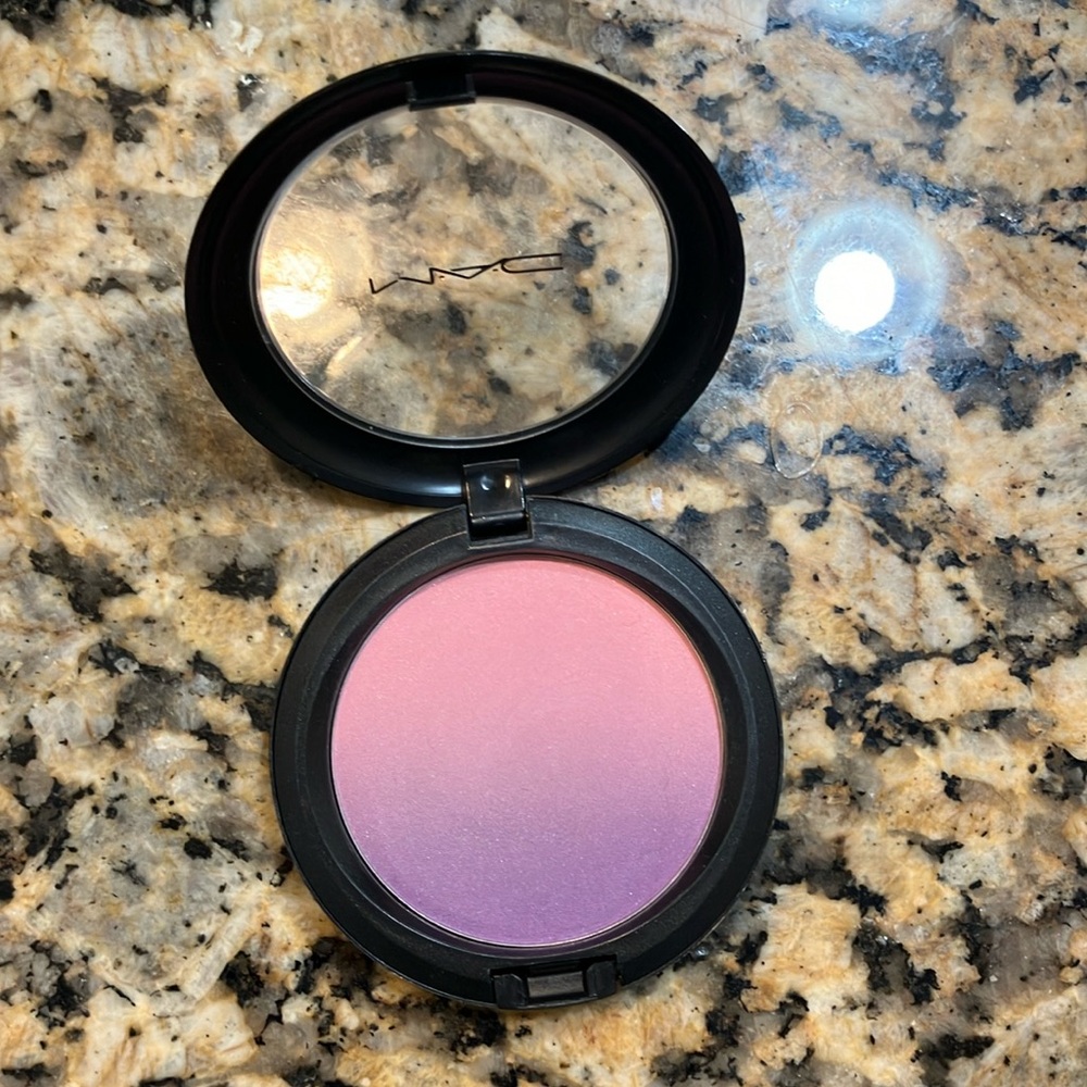 MAC Azalea blossom blush ombré